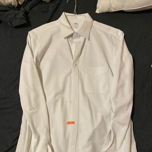Uniqlo Slim-Fit Size Large Long-sleeve Shirt